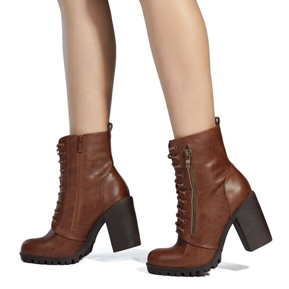 Women's Silverado Combat Ankle Lace-Up Booties with Pocket Wallet, Tan, Size 7 - Picture 1 of 6